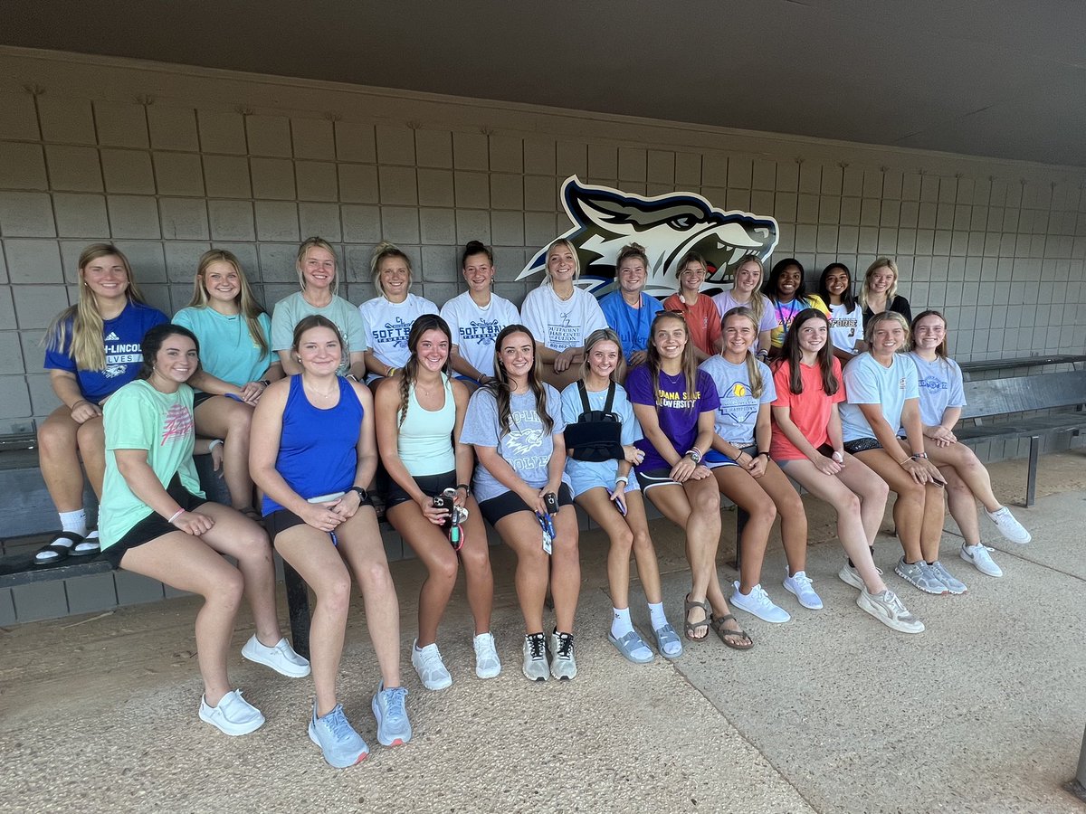 CoLinSoftball's tweet photo. THE WAIT IS OVER!! 

We finally got the 2022-2023 Pack on campus and had our first team meeting! The amount of talent in this group is impressive! 

Co-Lin fans will NOT want to miss seeing these ladies perform! 

#welcometowesson #herewecome https://t.co/yFGiezwiHI