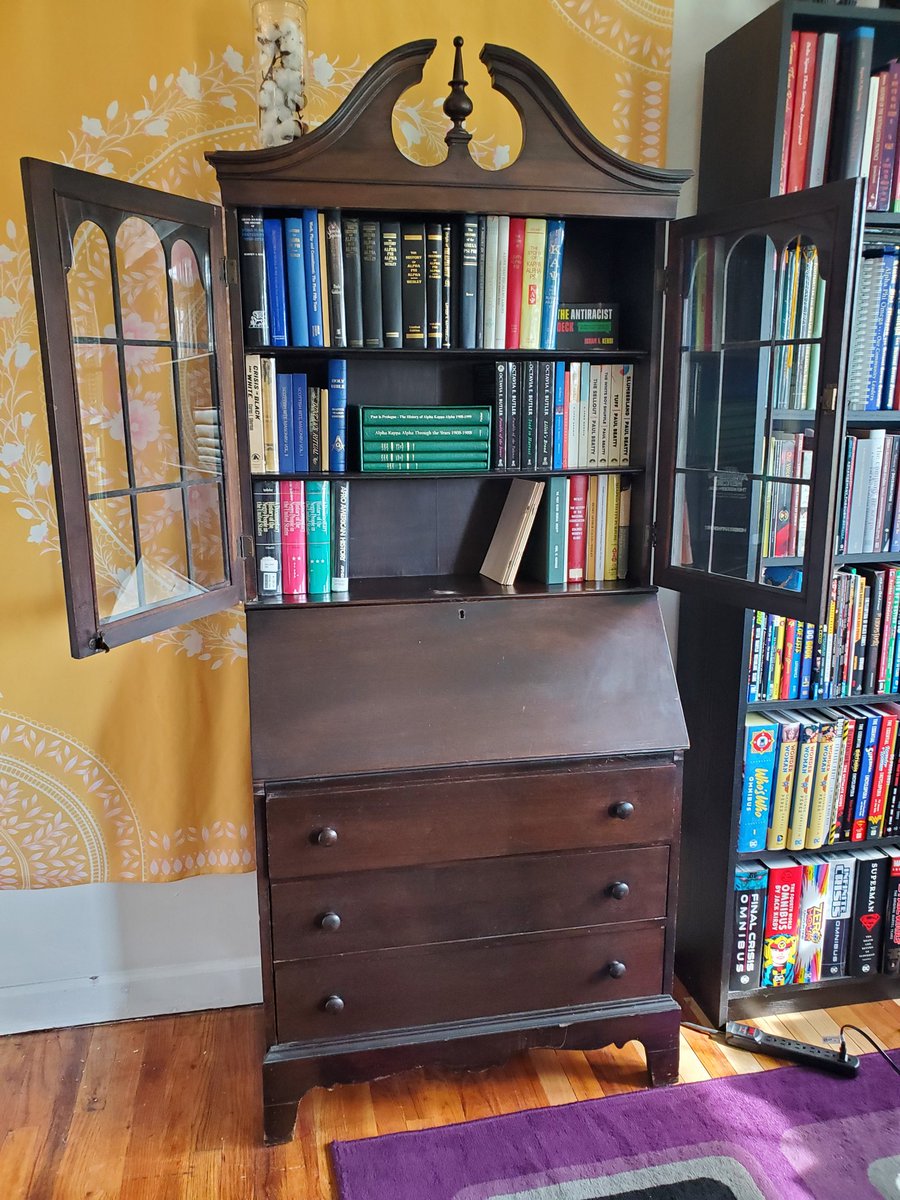 Rashid Darden (he/him) (@rashidipedia) on Twitter photo I was gonna get myself a barrister bookcase some day for a ridiculous amount of money BUT I found this secretary bookcase for only $75 from my local thrift store!!!! I was gonna get myself a barrister bookcase some day for a ridiculous amount of money BUT I found this secretary bookcase for only $75 from my local thrift store!!!!