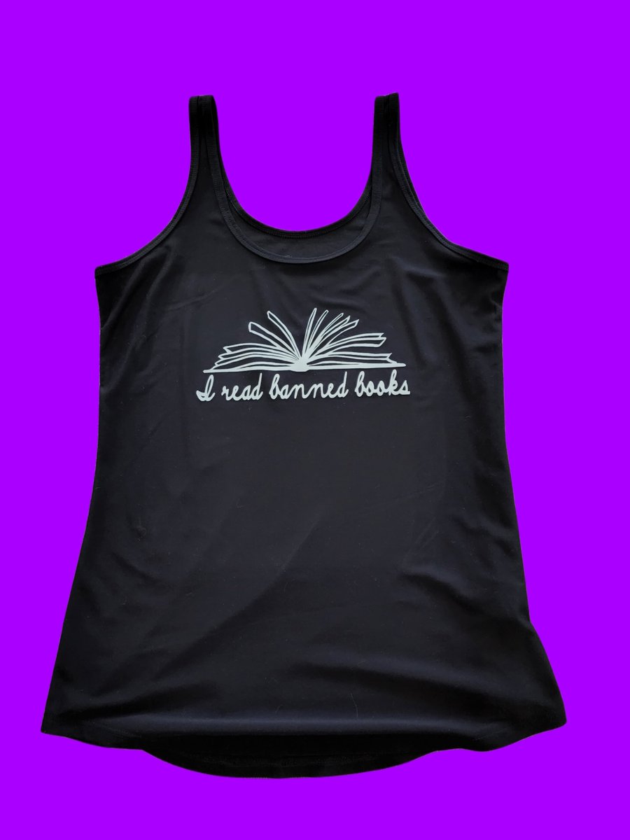msangelateacher's tweet photo. I Read Banned Books, Black and White Tank Top, Junior, Size L https://t.co/lDBjzEasdY via @Etsy #bannedbooks https://t.co/qoYSMRLQgG