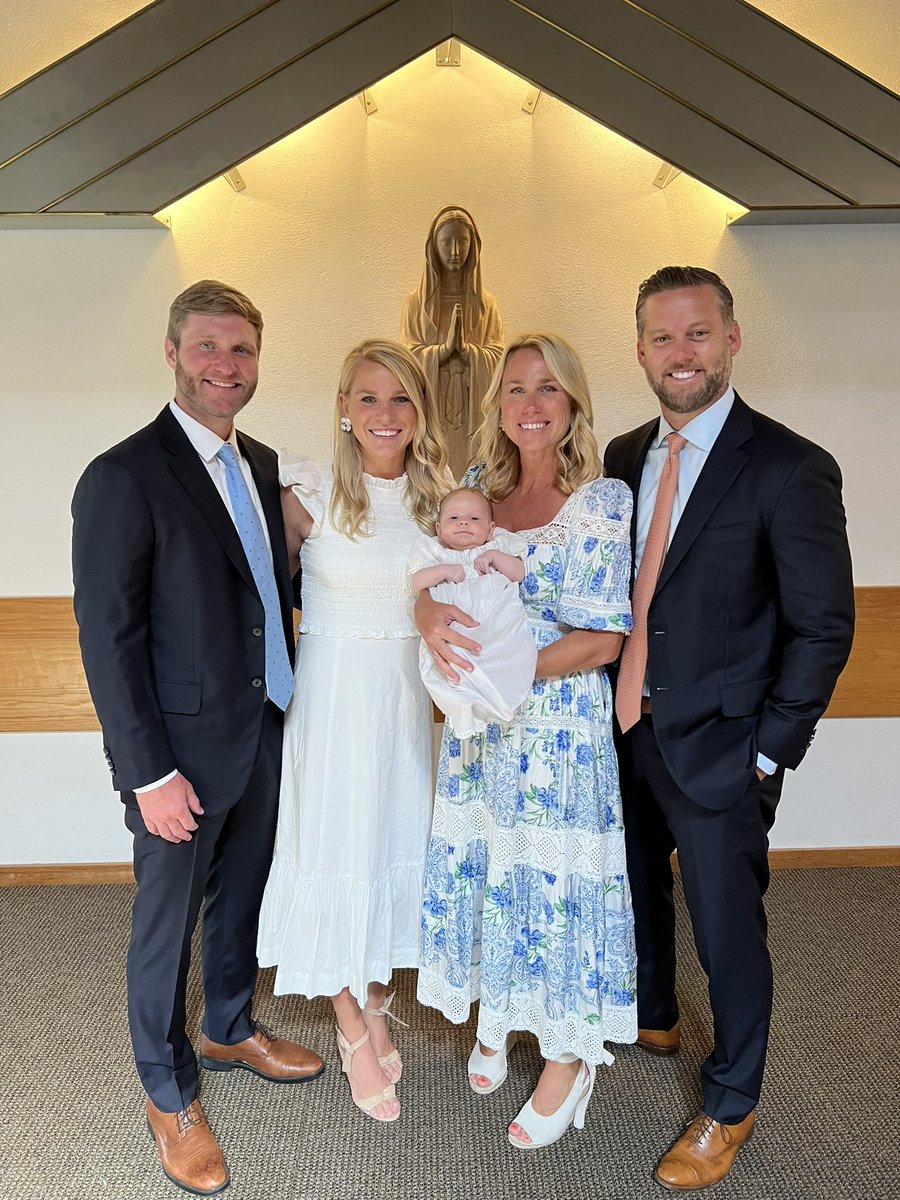 cmjsgates's tweet photo. Welcome to the Church sweet Liv! #OhHappyDay #NewChristian #Coummunity #Family @StRitaDallas @frjoshTX 👶❤️✝️ https://t.co/xZXWMnjBMP