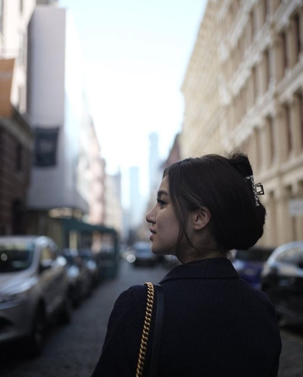 psngayondigital's tweet photo. BEAUTIFUL AS ALWAYS ✨

TINGNAN: Muling nagbahagi ng litrato ang aktres na si Belle Mariano mula sa kanilang trip sa United States para sa isang concert tour.

(📸: Belle Mariano/Instagram)

#LuminousBELLEinLA
#DonBelle #LostInlAvWithDonny https://t.co/U4eIsOmO5G