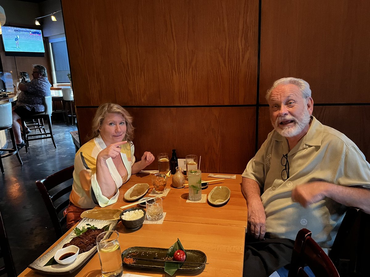 BeccaisaPenName's tweet photo. An early birthday dinner for a wonderful and deserving guy… Happiest Happy Birthday Mike! @theoldgreywolf @DMooreSpecInv @teiteirobata
#HappyBirthday #theoldgreywolf #ogwolf #OGW #seventytwo #1950wasagreatyear #sushisashimi #teiteirobatabar #teitei #teian https://t.co/poaXlkrDf5