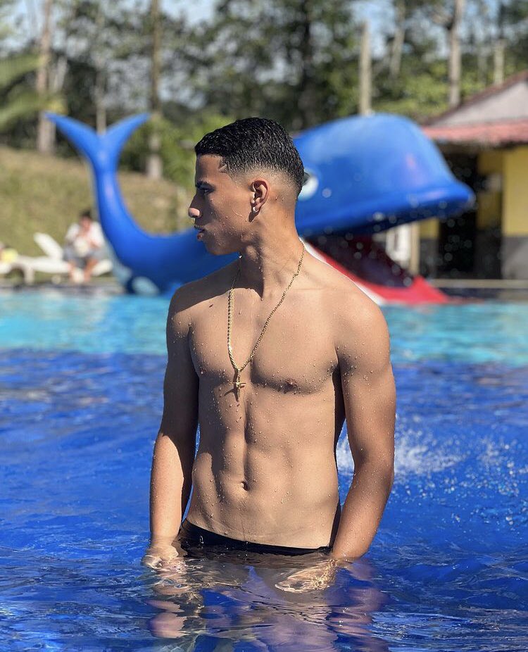 🤤