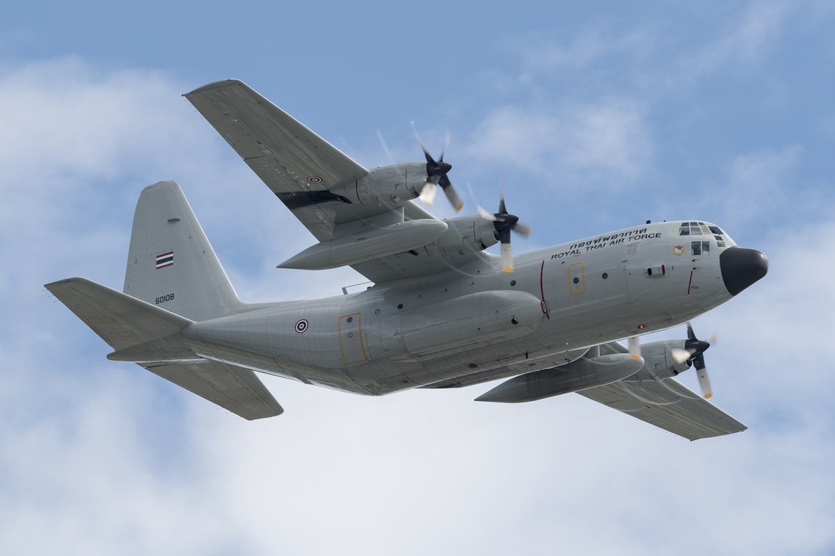 Golf9Photos's tweet photo. C-130H 60108 601sqn 6wg RTAF
#AvGeek #c130 #RoyalThaiAirForce #DonMuang #rtaf116 #yokota #UNSOFA #aviation #aviationphotography https://t.co/pH24uMxz1a