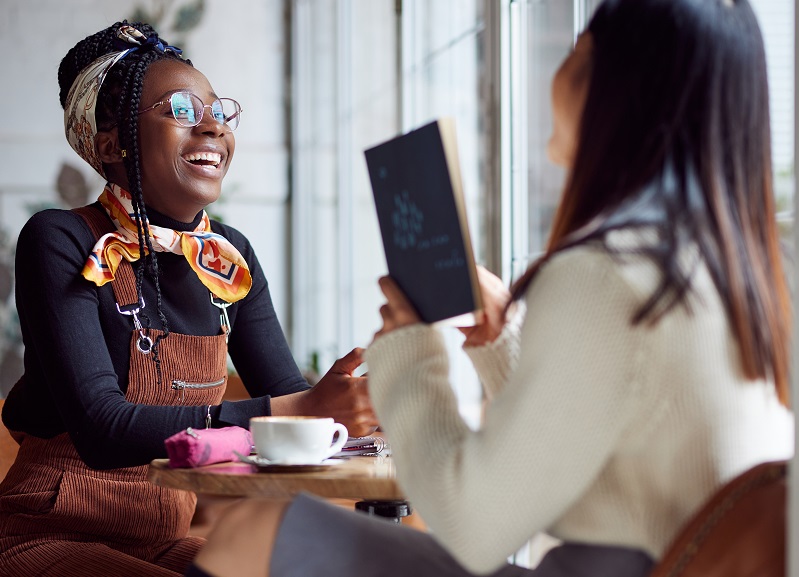 ChristensenInst's tweet image. Building students’ #relationships for supports &amp;amp; careers isn't just #students meeting new people; it's also having NEW conversations with people they already know. Learn more about this #AssetBased approach. @bigpiclearning @AmericasPromise #equity whoyouknow.org/relationship-m…