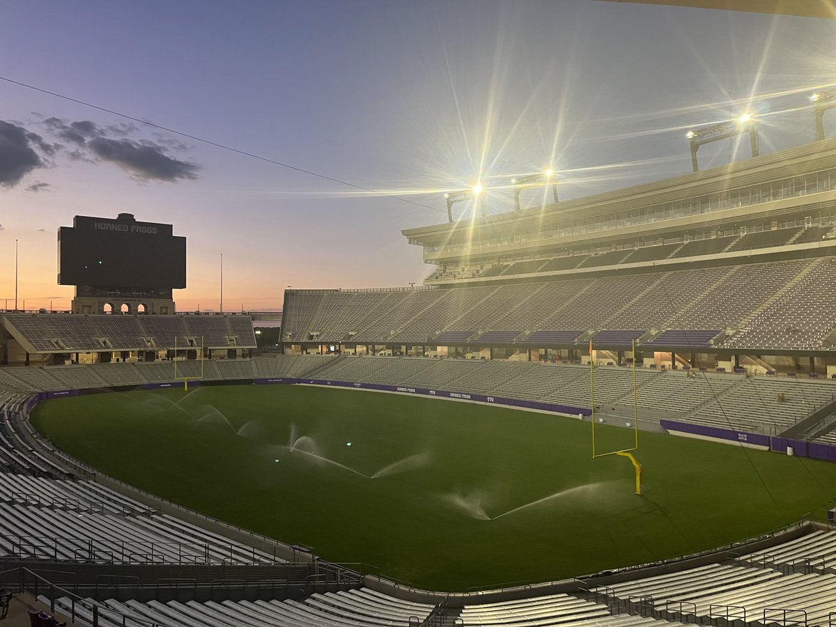 CoachSonnyDykes's tweet photo. Blessed to be a part of the TCU Football program and excited about our future!!
#TCUFootball https://t.co/FcnGCfsy7G