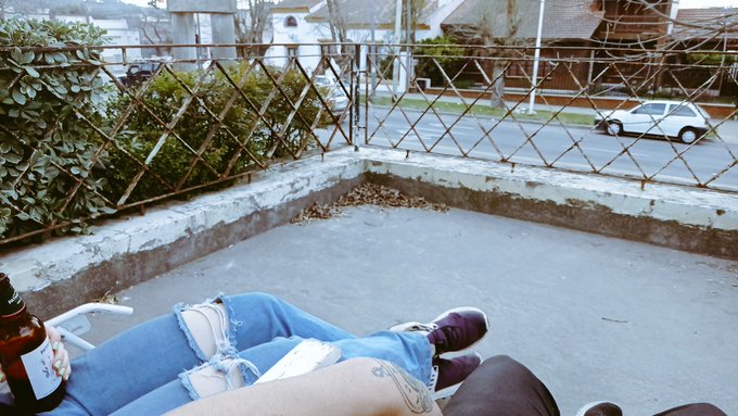 Oaaaaa👉🏻 mir&aacute; &eacute;se plancito de domingo en la terraza 🫴🏻 https://t.co/5nNcx721V8<a href="/tag/rap"class="tags"><span>#rap</span></a><a href="/tag/gta"class="tags"><span>#gta</span></a><a href="/tag/freestyle"class="tags"><span>#freestyle</span></a>