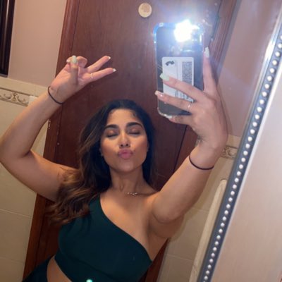 Jennifer_x14's tweet photo. #NewProfilePic https://t.co/NcuLSRhUtJ