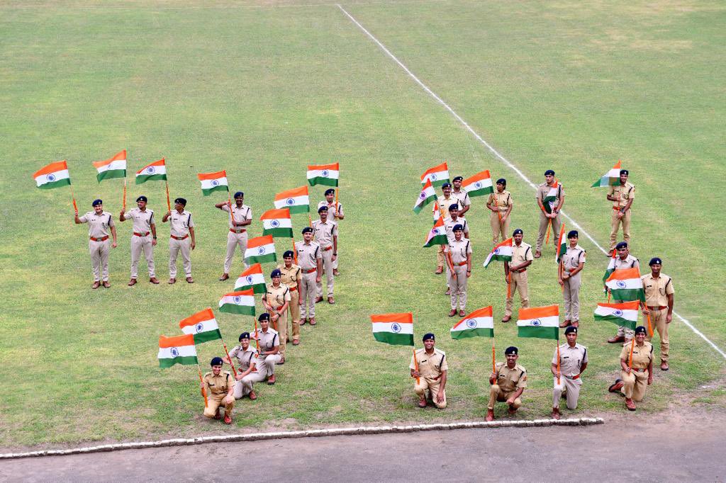 RpsMeenaxi's tweet photo. Happy independence day everyone!! Cherish the 75th!!

Jai Hind🇮🇳🇮🇳🇮🇳 https://t.co/lEXNbOvVfS