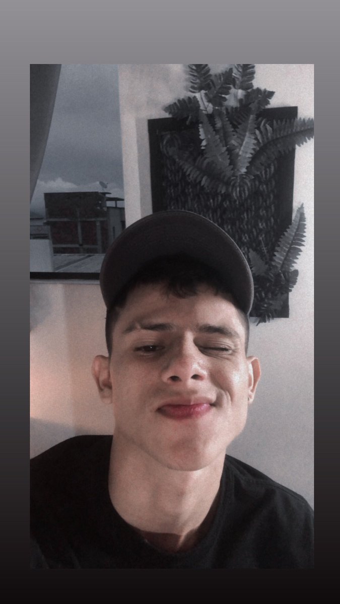 nicolslizcano7's tweet photo. Hoy me sentía gonito :) https://t.co/50Rrz4O9t2