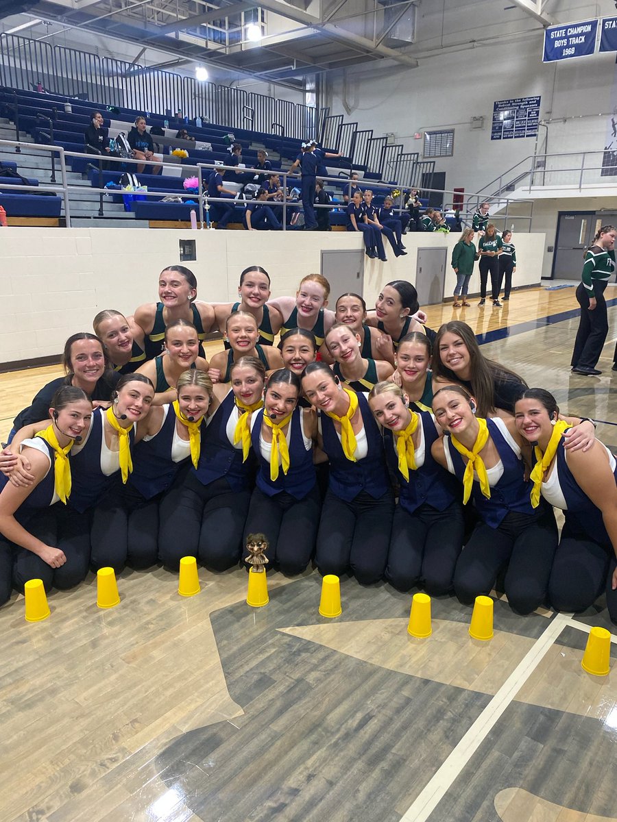 Howellpompon's tweet photo. Summer Recap Part 1💚This Summer we had the privilege to attend Mid American Pom’s Summer Camp. We earned 1st place every night, Knock your socks off night 1, 1st place for our original rountine, the showmanship award, and the most congenial team award!💚💛 https://t.co/YEXM9R3Fvc