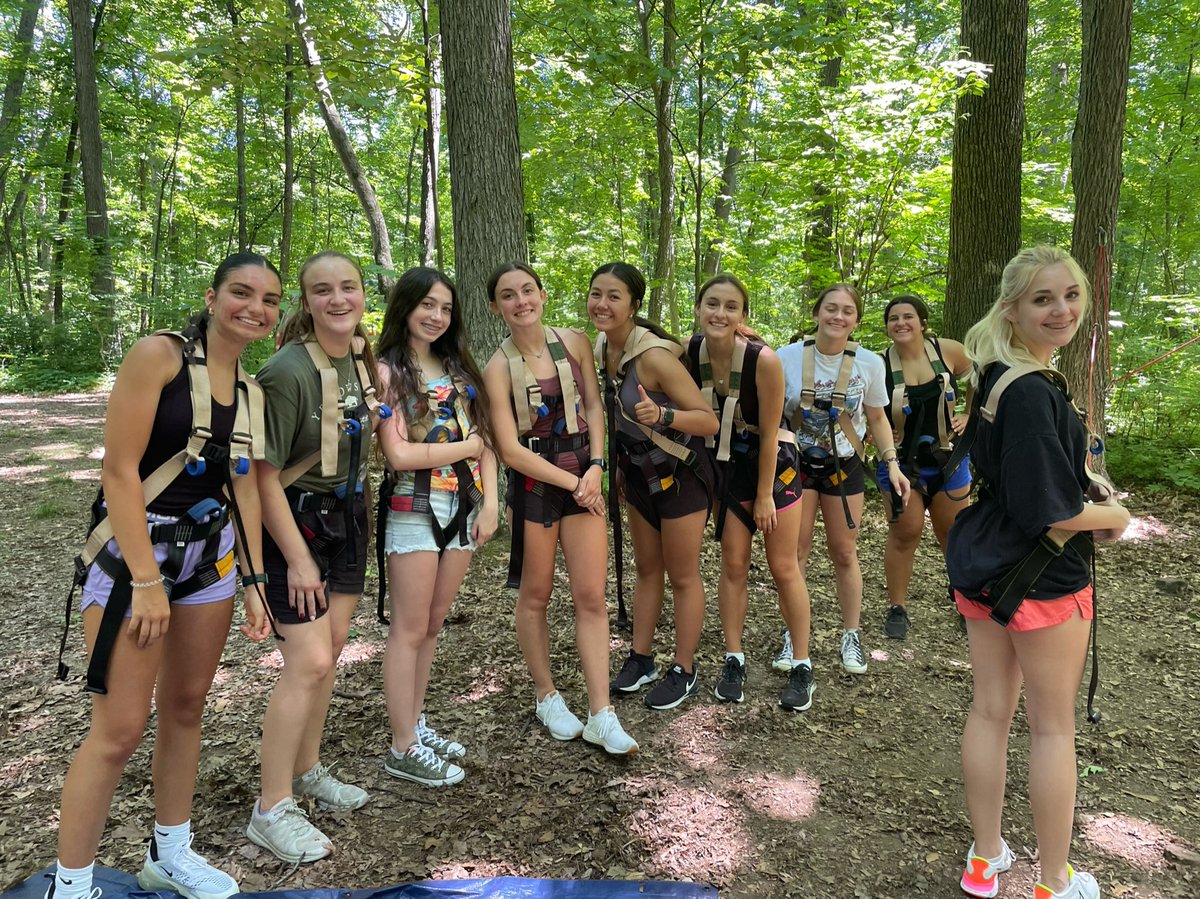 Howellpompon's tweet photo. Summer Recap Part 3💚We also had such a fun time team bonding this Summer. We got to enjoy a pre-camp picnic, a pool party, and such a fun experience at the Howell Nature Center!💛 https://t.co/7uh00kAafv