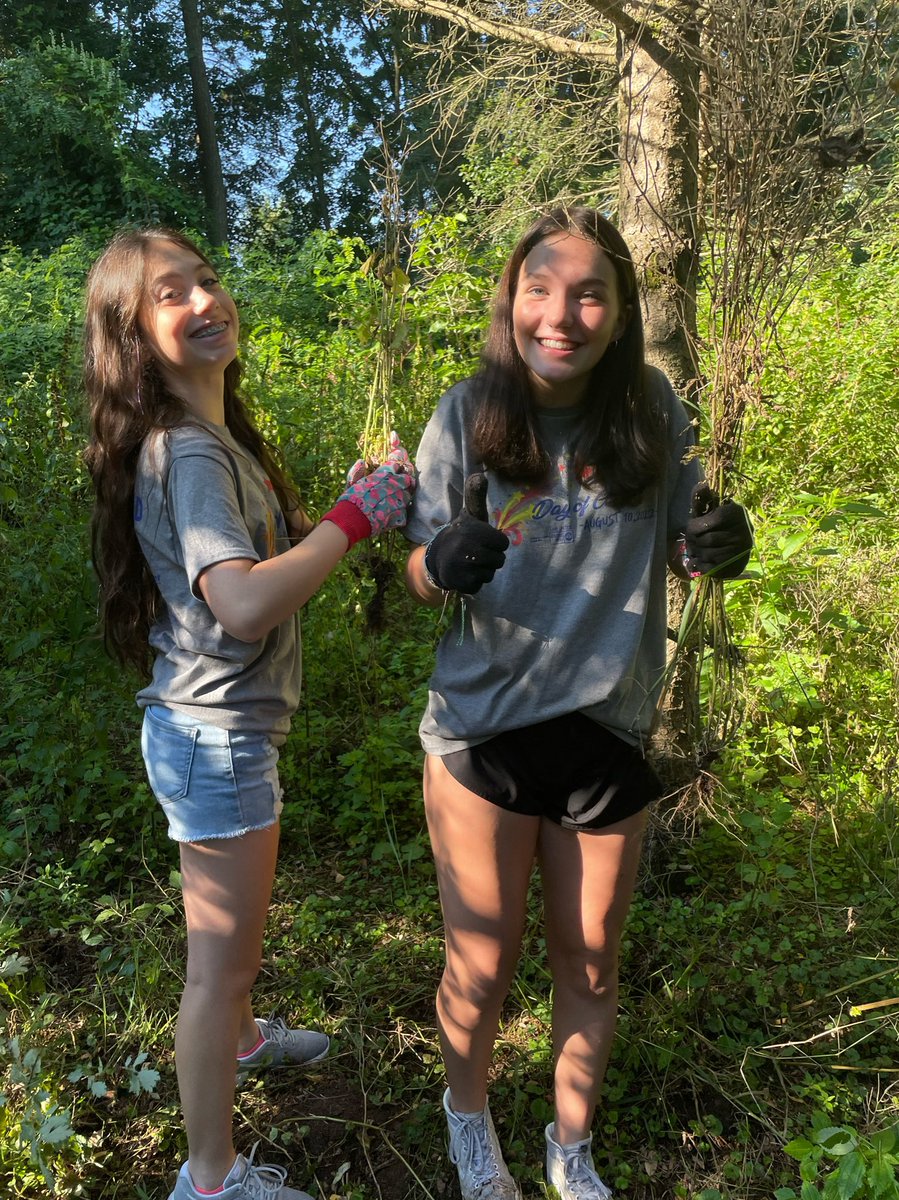 Summer Recap Part 4💚We also are so honored to be part of <a href="/UnitedWay/">United Way</a> ‘s Day of Caring💛This year we helped Candi with her yard work!! We are so thankful we get to be apart of something so special every Summer!!