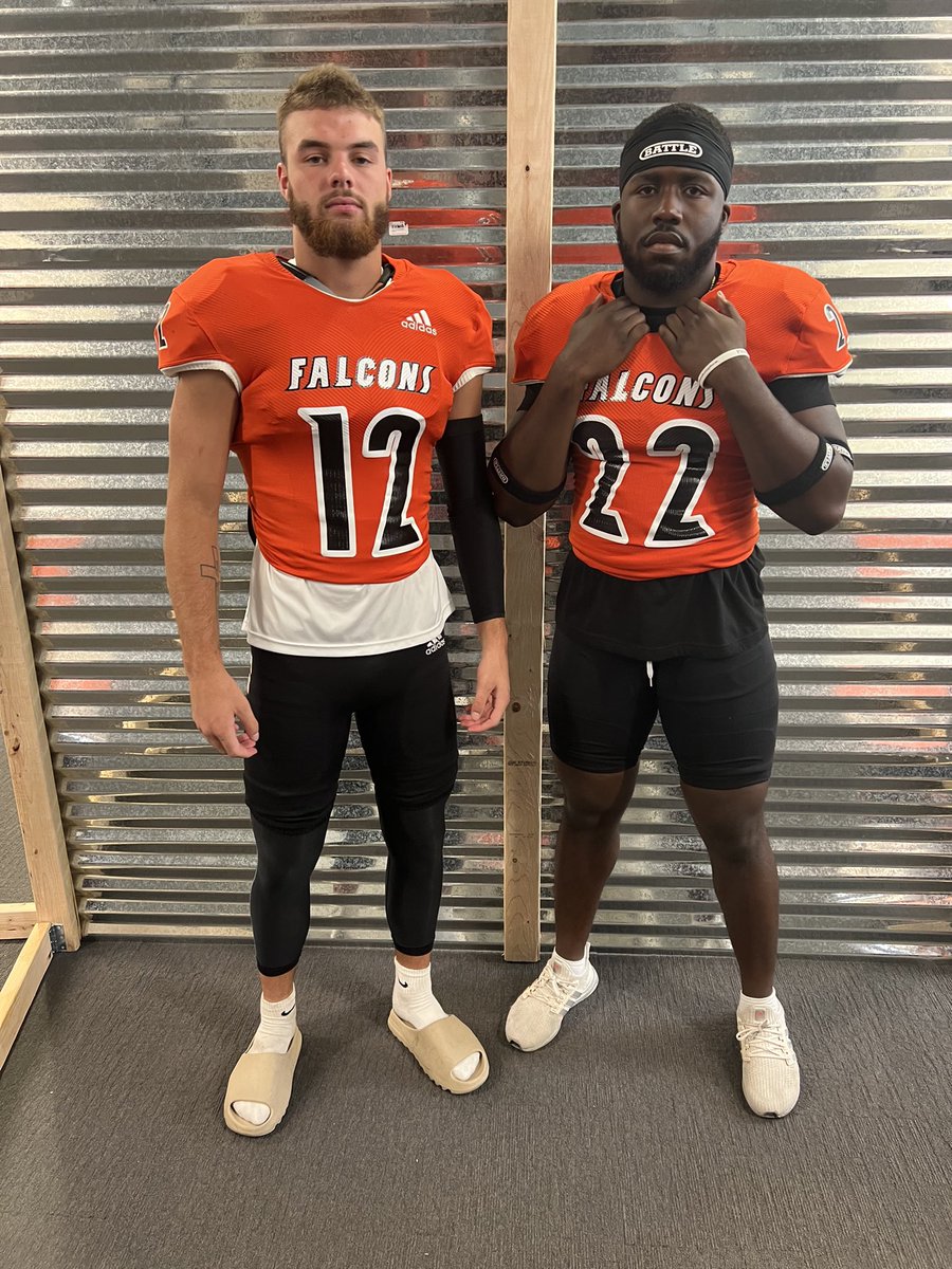 Huffman_Falcons's tweet photo. Still Falcons…just bigger &amp; bearded‼️ https://t.co/vXh0w5MYCY