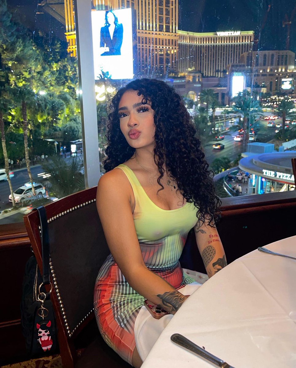 saveileen's tweet photo. happy leo szn🫶 https://t.co/VVt4mD1VqR