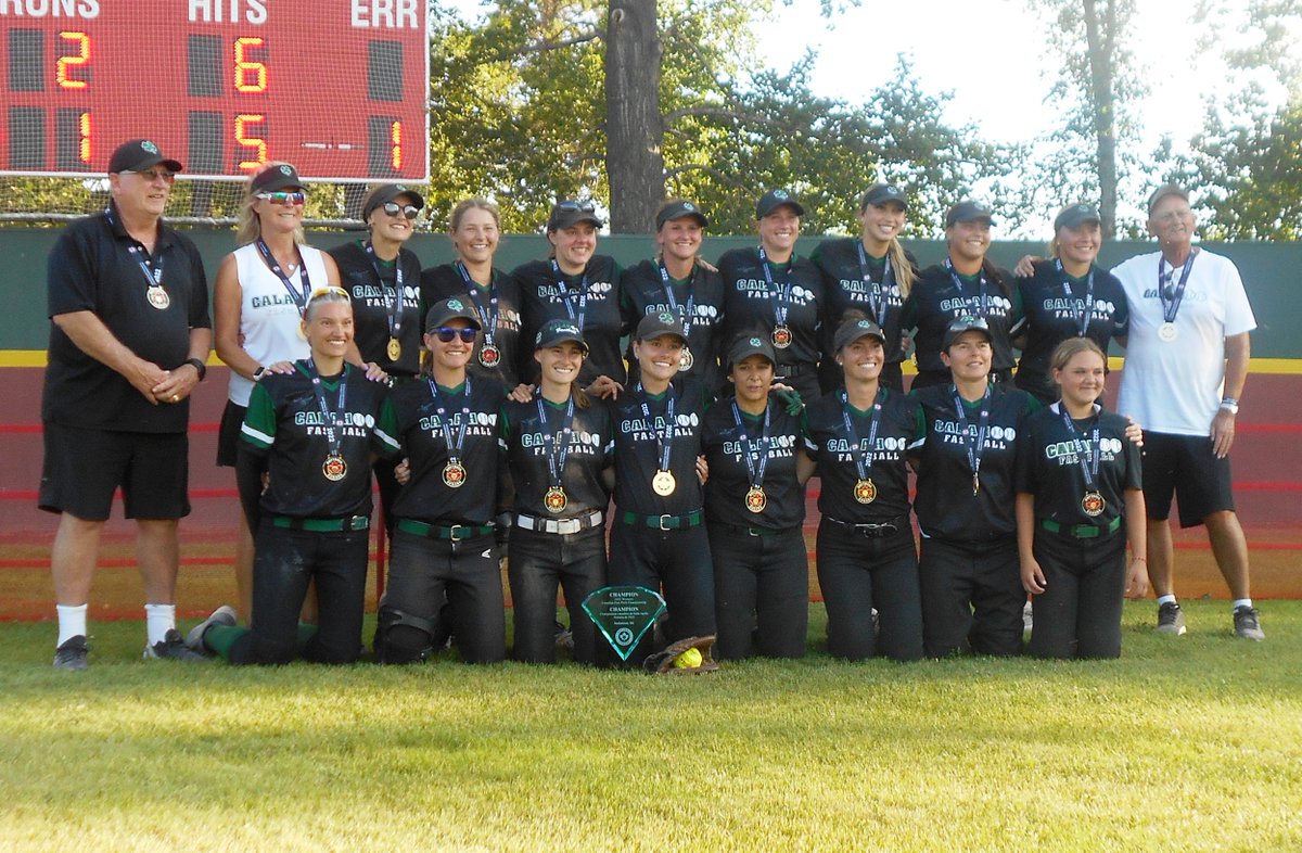 GordieHoweSport's tweet photo. The team photo of #Alberta's #Calahoo #Erins after winning @SoftballCanada's Women's Canadian Championship tournament. https://t.co/m2FJfNuXX3