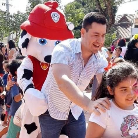 lacostasoy's tweet photo. ℹ️nfo política. En la jurisdicción de la seccional 25 de capital, se realizó el festejo por el día del niño con el equipo del candidato a presidente @manularapy https://t.co/1EaezIj8x3