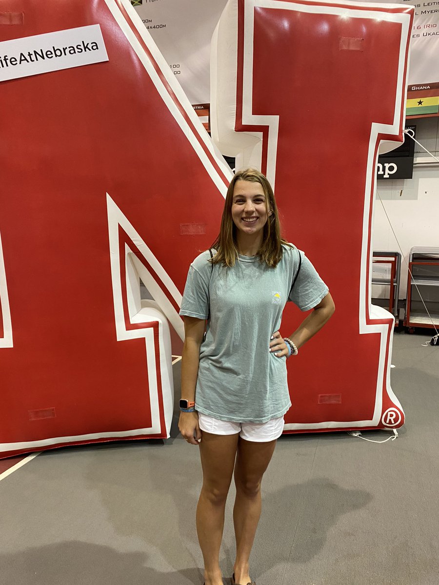 AKendeighKETV's tweet photo. Fun, emotional day - Dropped our oldest at college - shine bright @CarlyKendeigh - the sky’s the limit!!  Have a blast Carly &amp; @avaholly4 !!! https://t.co/D5geEJyP5N