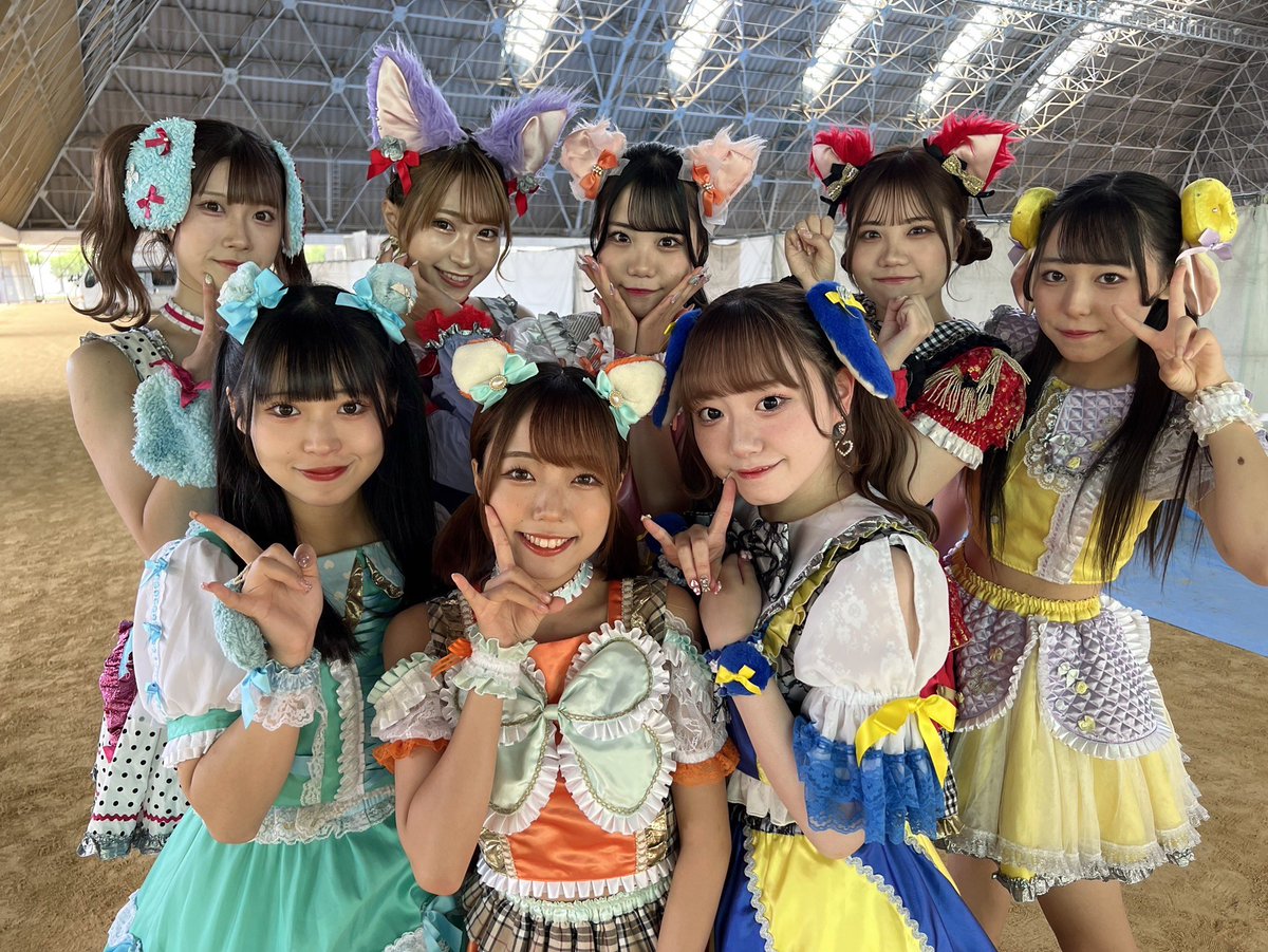 mementoa_sumi's tweet photo. ついに！！！！本日！！！！！

UPローチ2ndワンマンライブ
テノナルホウYEAH!!!
@渋谷Spotify O-EAST

前売全券種完売ありがとうございます😭✨
最高のEASTワンマンにしようね！！！！
赤サイとTシャツ忘れずに♥️赤サイ沢山の景色見れますように🥺レス飛ばす👉🏻♡

では、���戦よろしくお願いします。 https://t.co/rZ92QY6iIy