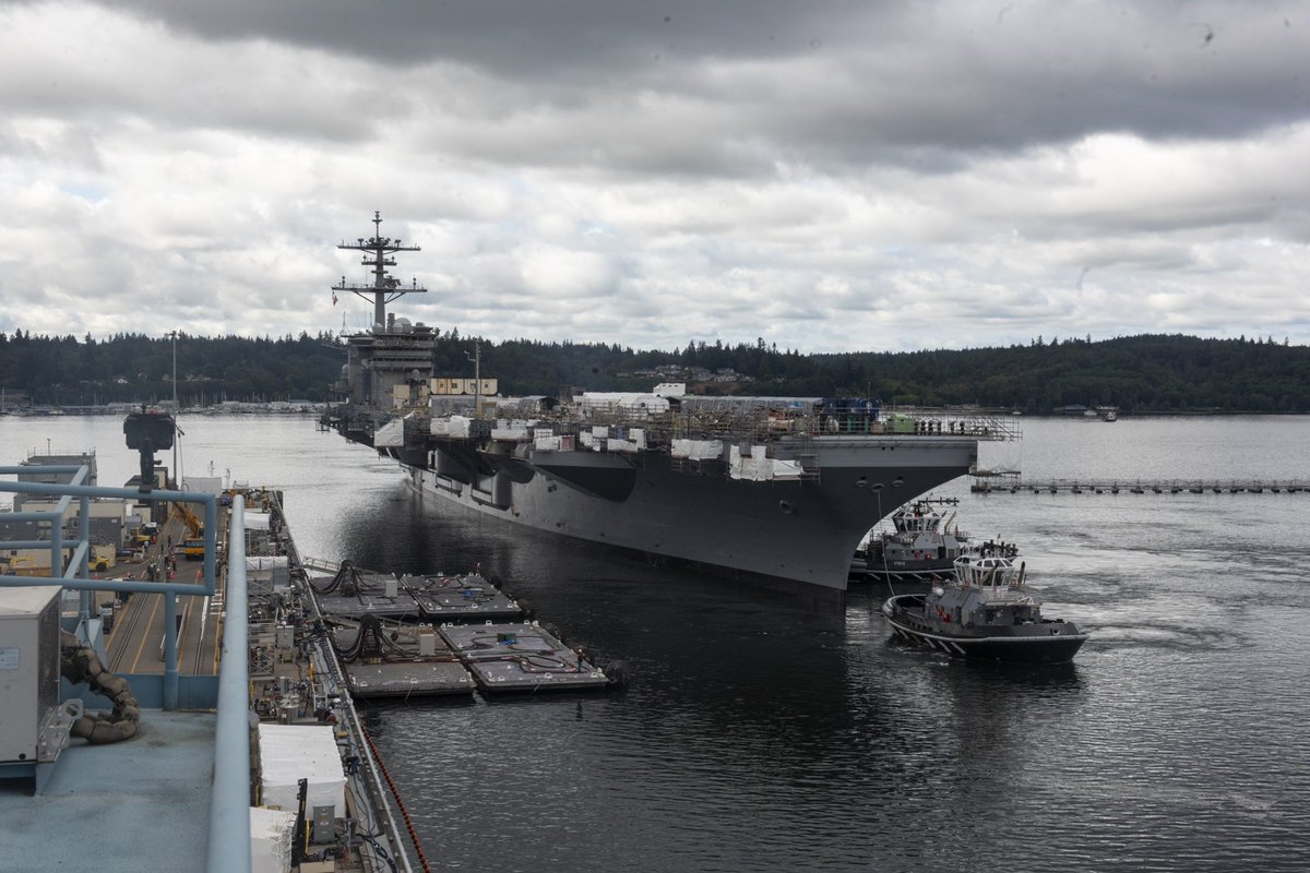 TheRealCVN71's tweet photo. Here's the photo YOU chose for the #PhotoofTheWeek! Thank you for your participation, and make sure to check back in tomorrow for the next poll!
๐ธ: MC3 Brian Denson
#TR #TRStrong #NavalPhotography https://t.co/QzbFzkc1u8