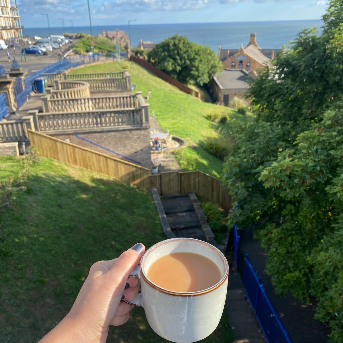 Saltburn2022's tweet photo. “This property is excellent &amp; very interesting.What a location!Within reasonable range of Whitby &amp; Roseberry Topping but fantastic in itself.Our hosts went to extra effort to make our stay comfortable,I only regret not being able to book more nights here.Will definitely be back!” https://t.co/OtcdsuMPp0
