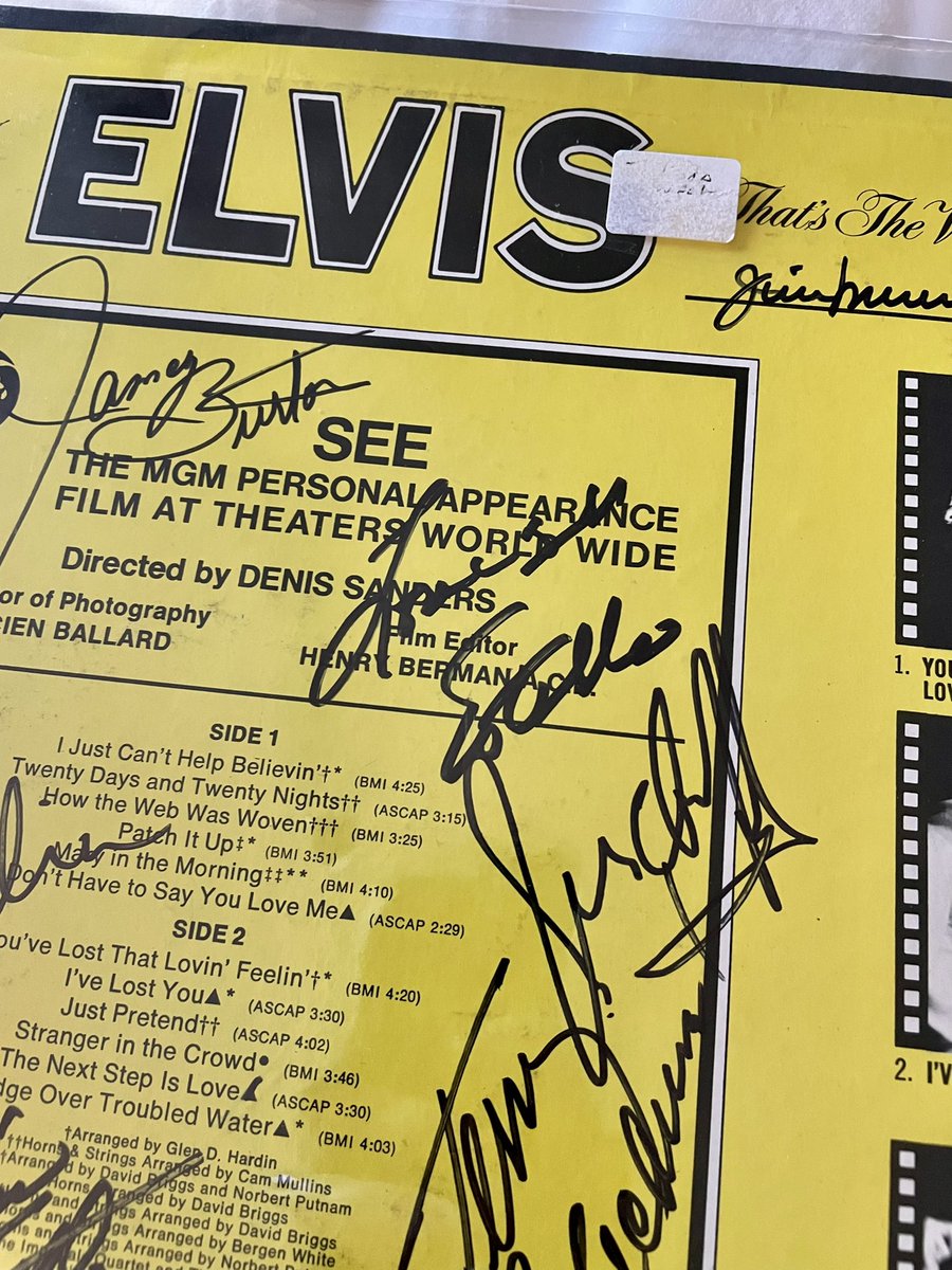 DeenasDays's tweet photo. Next up on this great day was a meet and greet with Jerry Scheff! He was the most charming, engaging man with these beautiful eyes that just pulled you in!
#ElvisWeek45 #Memphis
#Elvis #TCB⚡️🐅 #ElvisWeek
#Graceland #HappiestPlaceOnEarth
#ElvisWeek2022 https://t.co/yGnrWInZFd