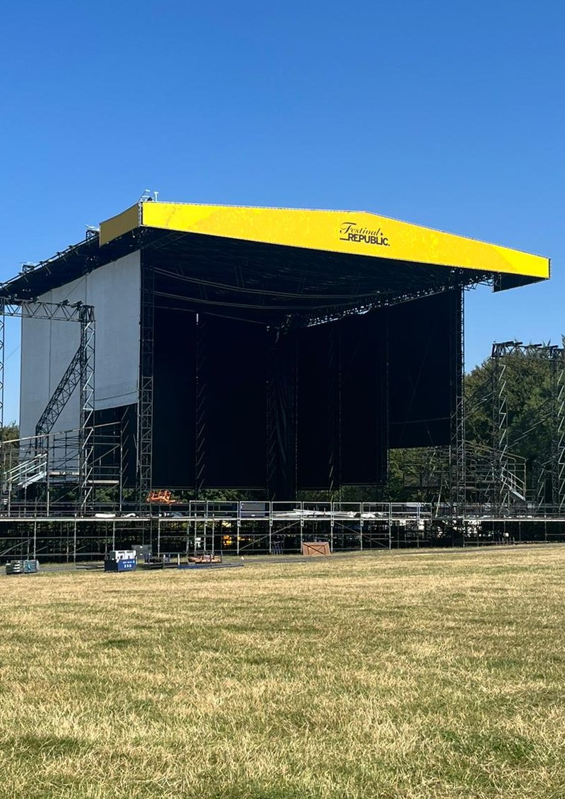 Serious Stages tweet media