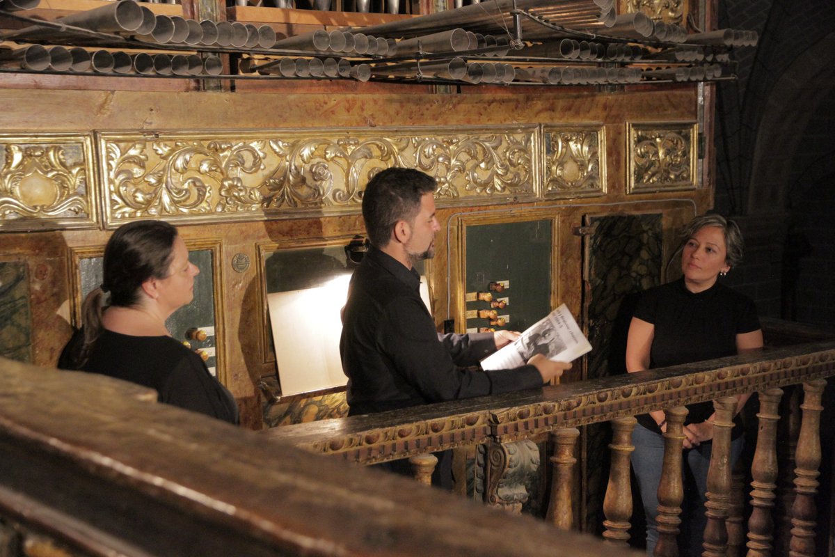 festivalcamino's tweet photo. Simone Gullì. La Chacona antes de Bach en la Iglesia parroquial de #Berdún. 🎼 #31FICS 🎵 @DPHuesca @AytoJaca @cJacetania @FestClasica @museojaca https://t.co/tkk8kRNKYC