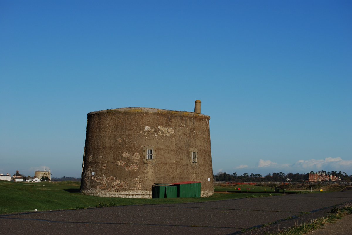 TheSuffolkMan's tweet photo. #Martello #Tower #Old #Felixstowe #Suffolk https://t.co/J7FhLbXU8l