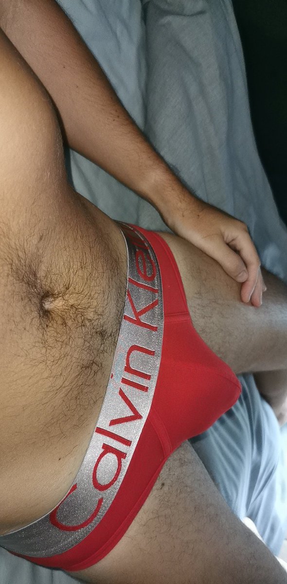 speedobulges's tweet photo. RT if you wish more guys wore briefs 😛❤️ https://t.co/SNsKC4zfvO