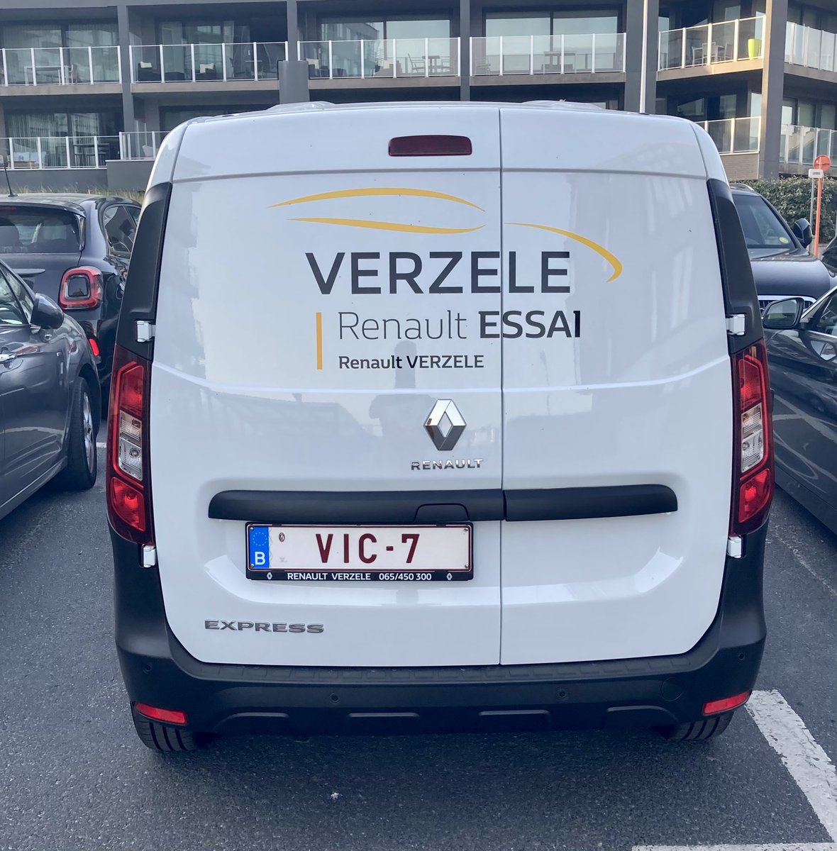 phildar_nono's tweet photo. @BoegaertsjJl @ilocinetweet @_David_J__ @zemetre @Michrone @fil100phil @Alessia_bxl @LeontineCab @lecouilllu @ElodieMelody87 @mrcadichon @T0finoy @Pap_AdHoc @pilijonie @BlackBirdRuleez @jeremieclaes @AlainBeera @PhotoByDupont @OlitheKam @ClausVincent_1 @SilverFox_Two @passionplaque @le_nord_est @choucachamia @FransVerlaine @FidelCostar @thierryVDH @nuage_d_hiver @PDansmabul @TheEgg73 @EricRozenberg @Milanista_Sab @PtitSuGuS @igreg_ @FredBodarwe @nadiadevrieze @SabbeAmaury @ndm @Nono @dardar @demario @mathilde_pas @dardarju #VIC7 https://t.co/pCW7DKD0sc