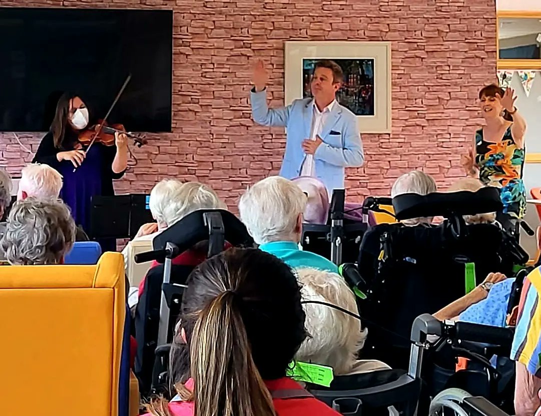 SandraOman1's tweet photo. A gorgeous afternoon in North County Dublin performing for more beautiful senior citizens. Thank you @MMMquartet for your continuous efforts to ensure that music stays in the lives of those who need it most. With gorgeous @violyn21 @SimonMorganIRL and #BrianConnor
@Fingalcoco https://t.co/T26wpCYSO6