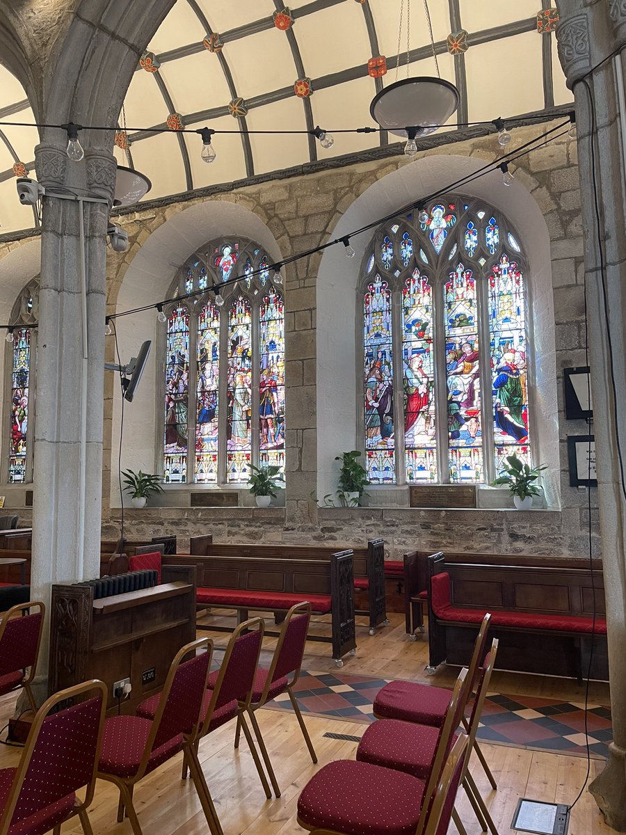 BethGrt69's tweet photo. I badly wanna get married in the church my parents got married in. Look how gorgeous it is https://t.co/bZnbz6ZTG2