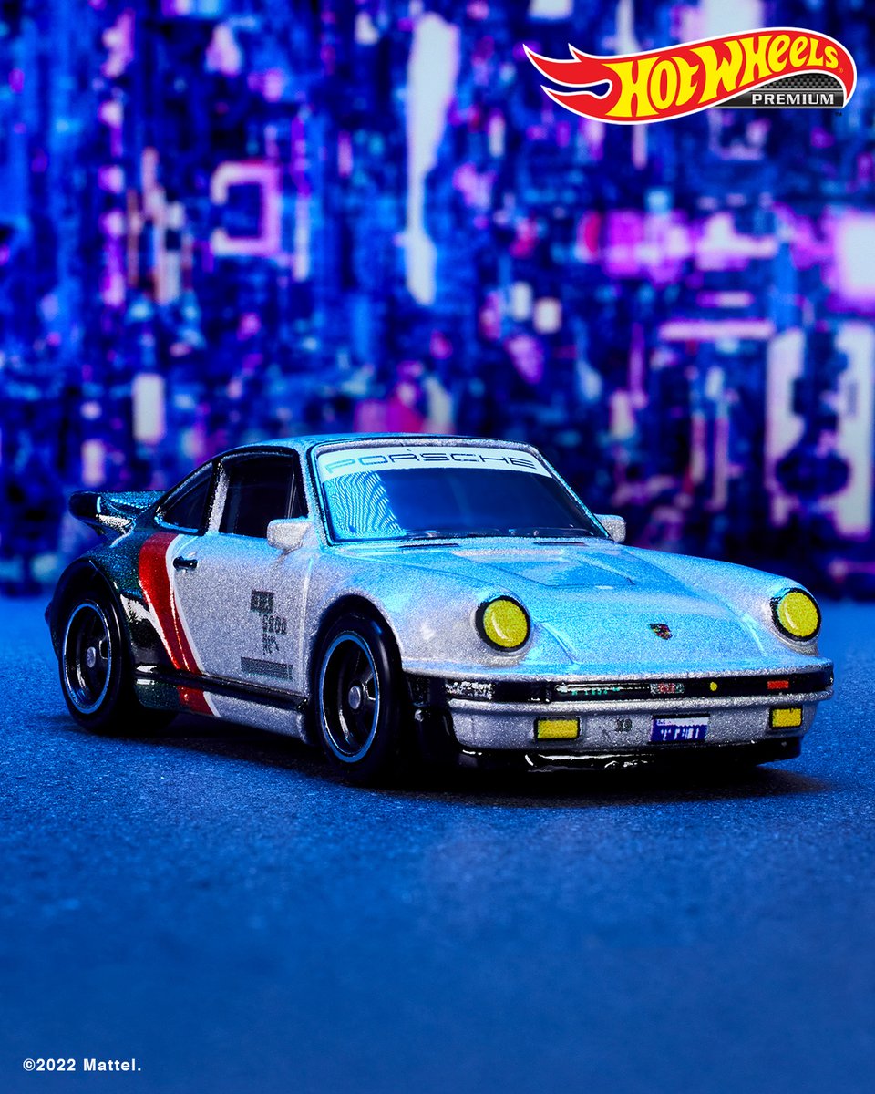 DigiwarG's tweet image. From console to the palm of your hand with the all-new Hot Wheels Cyberpunk 2077 Porsche 911 Turbo. #digiwargames