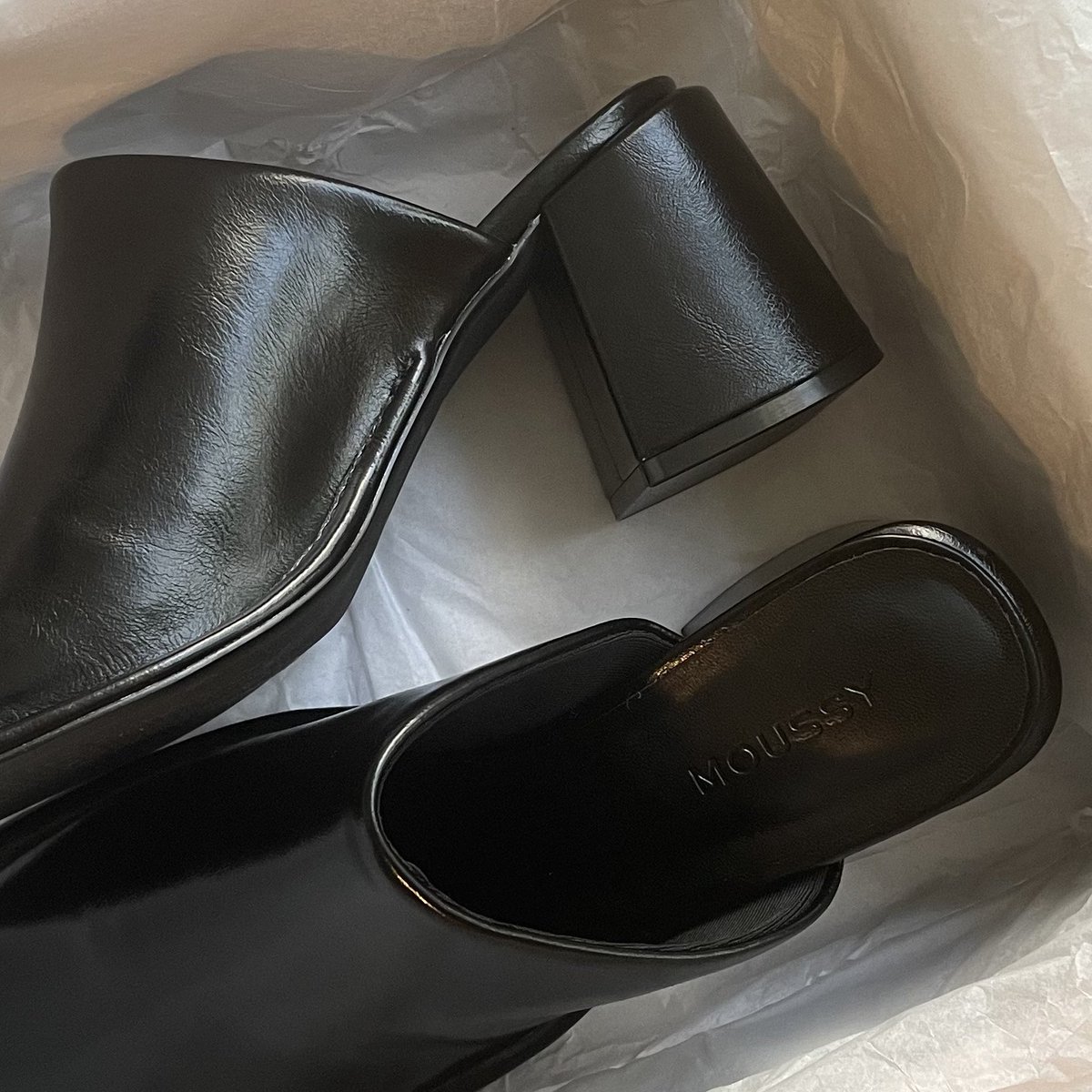 触れたくなる素材感とフォルムのデザイン、絶妙すぎやしないか…愛でる