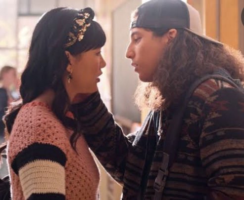 Catie40555994's tweet photo. CAN WE TALK ABOUT THE FACT THAT WE GOT PERFECT COUPLES THIS SEASON!!! #FABEESA #BEVI #ELENT (btw elent stands for Trent and Eleanor) #NeverHaveIEver https://t.co/hV4LQ58Jgb