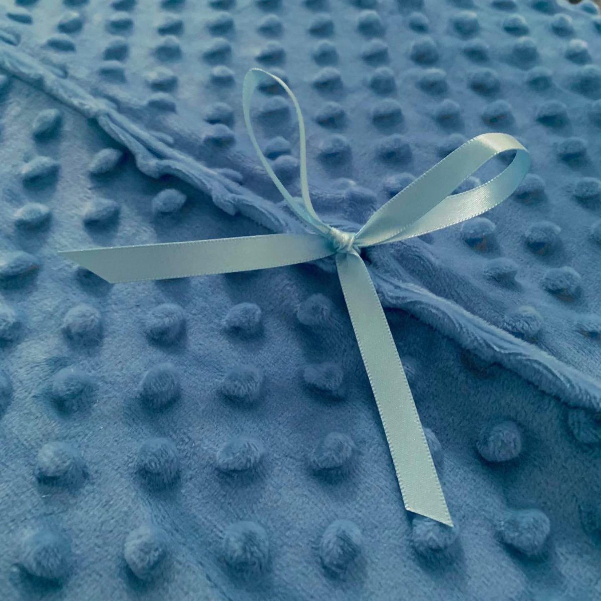 TeddyRoseWhite's tweet photo. WHAT MAKES OUR CUDDLE BLANKETS SO SPECIAL?
When the time comes for a family to sadly say goodbye to their precious baby, the #CuddleBlanket can be separated in half by untying the ribbons. The baby is snuggled up in one half and the family take the other half home. https://t.co/Gp3j0X7DkX