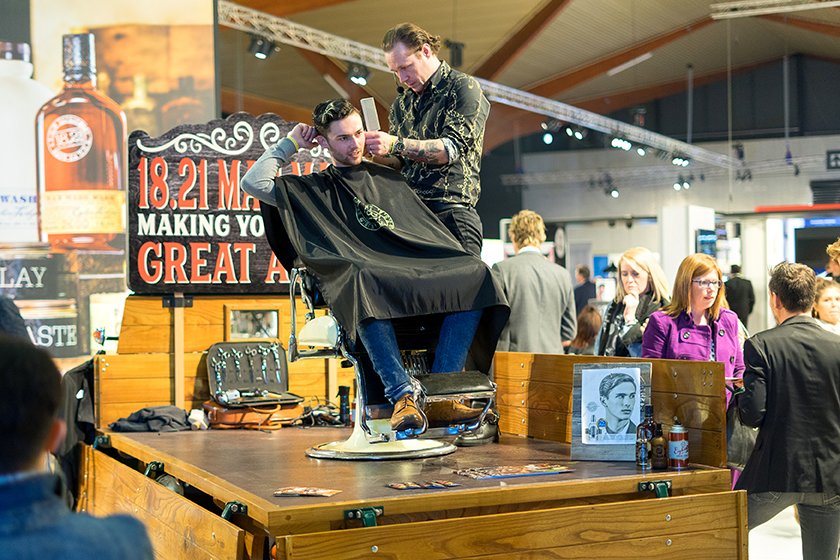 HairProjectXpo's tweet photo. Shows en technical workshops op The Hair Project! 😎 

Er zal een dynamisch artistiek programma voor zowel kappers als barbers zijn tijdens The Hair Project!

Welke dat zijn? Stay tuned! ( of koop een ticket uiteraard 😆)
9 &amp; 10 oktober in Kortrijk Xpo!
https://t.co/jhESCUdR38 https://t.co/TmUHYdBTiR