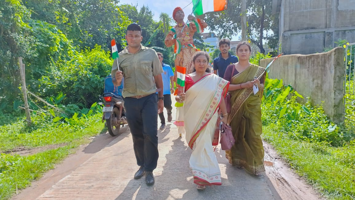 NssBeldaUnit1's tweet photo. PROGRAM OFFICERS OF NSS UNITS I, II, III DR. LIPIKA MANDAL, DR. SREETAMA MISRA &amp; MR. RAJARSHI GAYEN DURING INDEPENDENCE DAY RALLY AND CULTURAL EVENT @rdnss_kolkata @_NSSIndia @PMOIndia @PMOIndia @ABPNews https://t.co/5L75VkFSzH