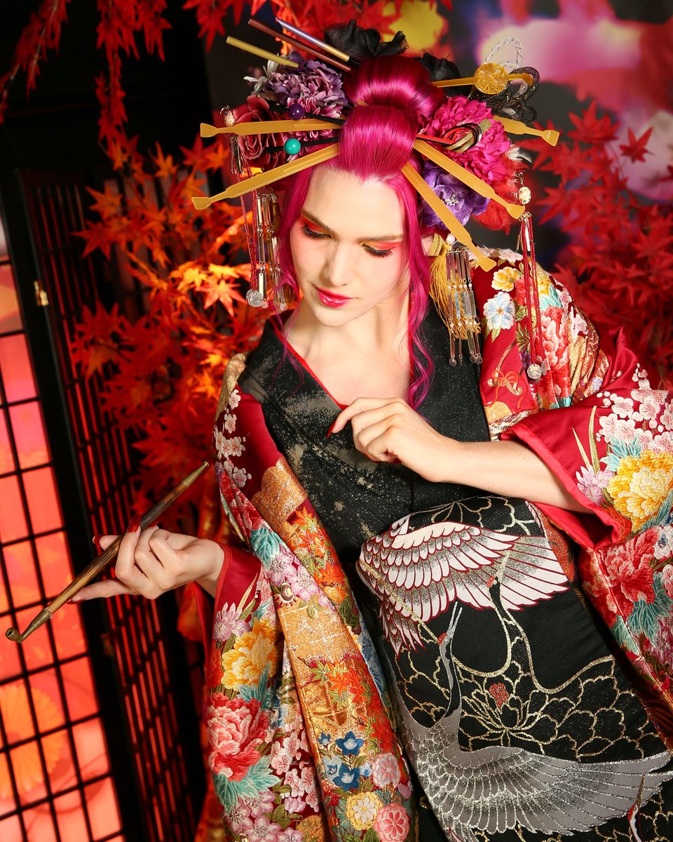 Oiran.

Makeup, Hair, Styling &amp; Photography: studio_esperanto in Kyoto Japan.

#ココロの変身写真 #エスペラント京都 #京都市 #花魁 #oiran #oiranphotoshoot #kyoto #japan #japantravel