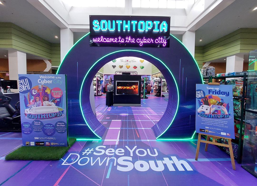 smsupermalls's tweet photo. Looking for some tech, play, and e-sports action? πΎβ¨
#WelcomeTogetherAtSM the cyber thrill at @sm_southmall's Southtopia Cyber City! Shop, play video games, and watch esports with your gaming buddies. πΉπ€©
RT for your fellow gamers out there! π
#EverythingsHereAtSM https://t.co/dr7GTNYRkT