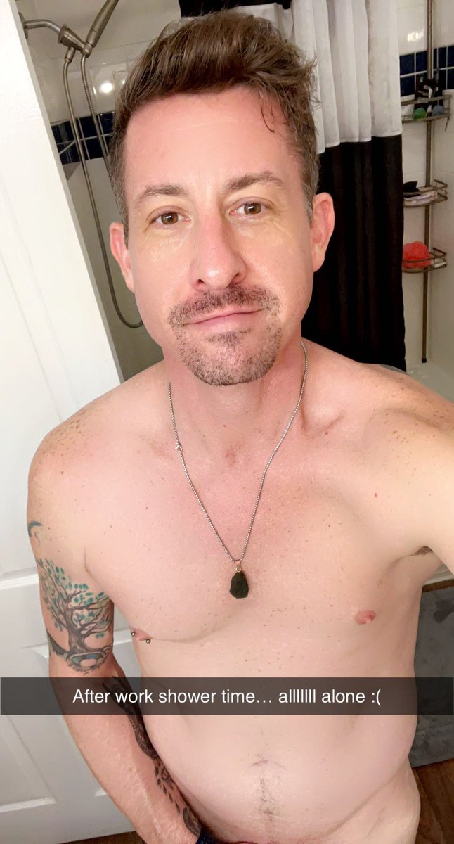 travelingdan777's tweet photo. #gaymer #gay40 #travelingdannyboy #dadbodjock https://t.co/cNSa39opCM