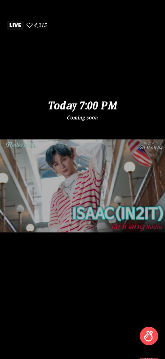 kmaniamy's tweet photo. Hari ni 15Aug2022 7pm waktu Malaysia. Isaac @isaacvkm_1212 di Arirang Radio. Boleh tgk live di :-

1) YouTube Arirang Radio
https://t.co/BoVt38pk12

2) Vlive (kena join member dulu) 
https://t.co/paPvit3rQ9

#isaacvkm #isaacvoo #TimeBomb #isaactimebomb https://t.co/g0bARSKEqX