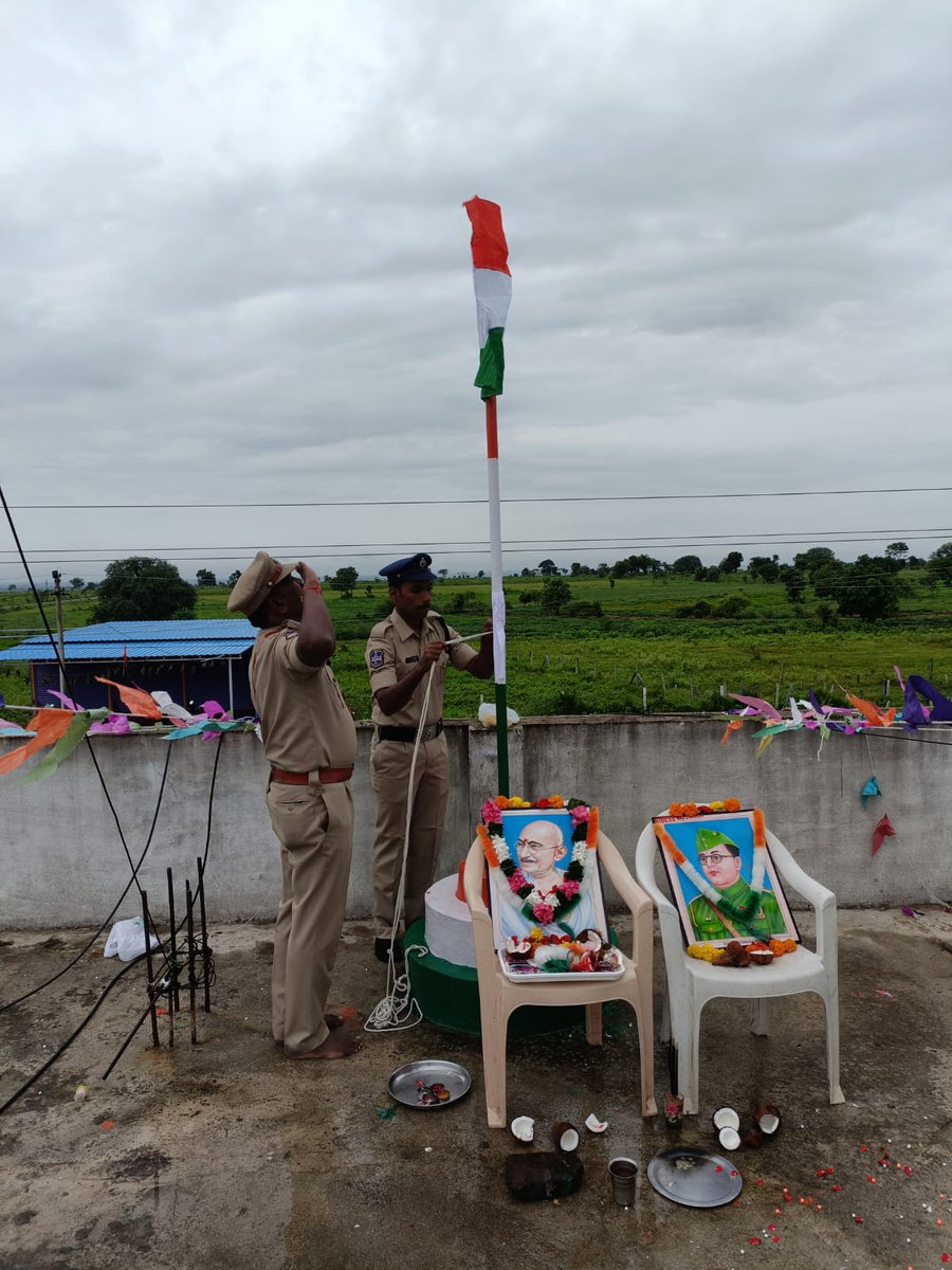 NagalgiddaPs's tweet photo. Flag-Hoisting ceremony at Nagalgidda PS https://t.co/UgKfQ81MVH