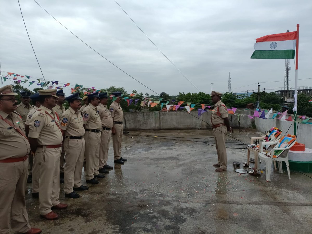 NagalgiddaPs's tweet photo. Flag-Hoisting ceremony at Nagalgidda PS https://t.co/UgKfQ81MVH