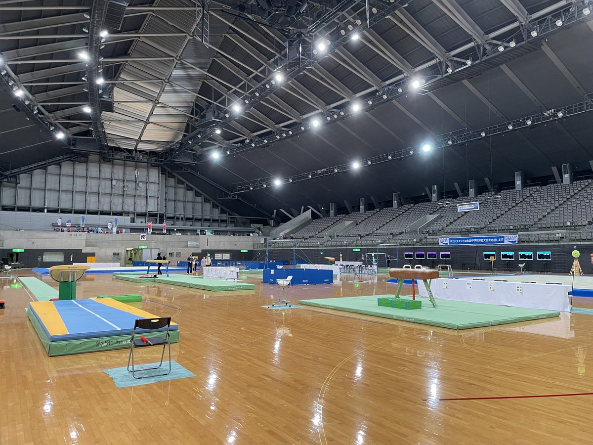 kuragym2016's tweet photo. シニアも近いけど、今日から3日間ここで未来のオリンピック選手達が輝きます⭐️ https://t.co/g3blHud6jW