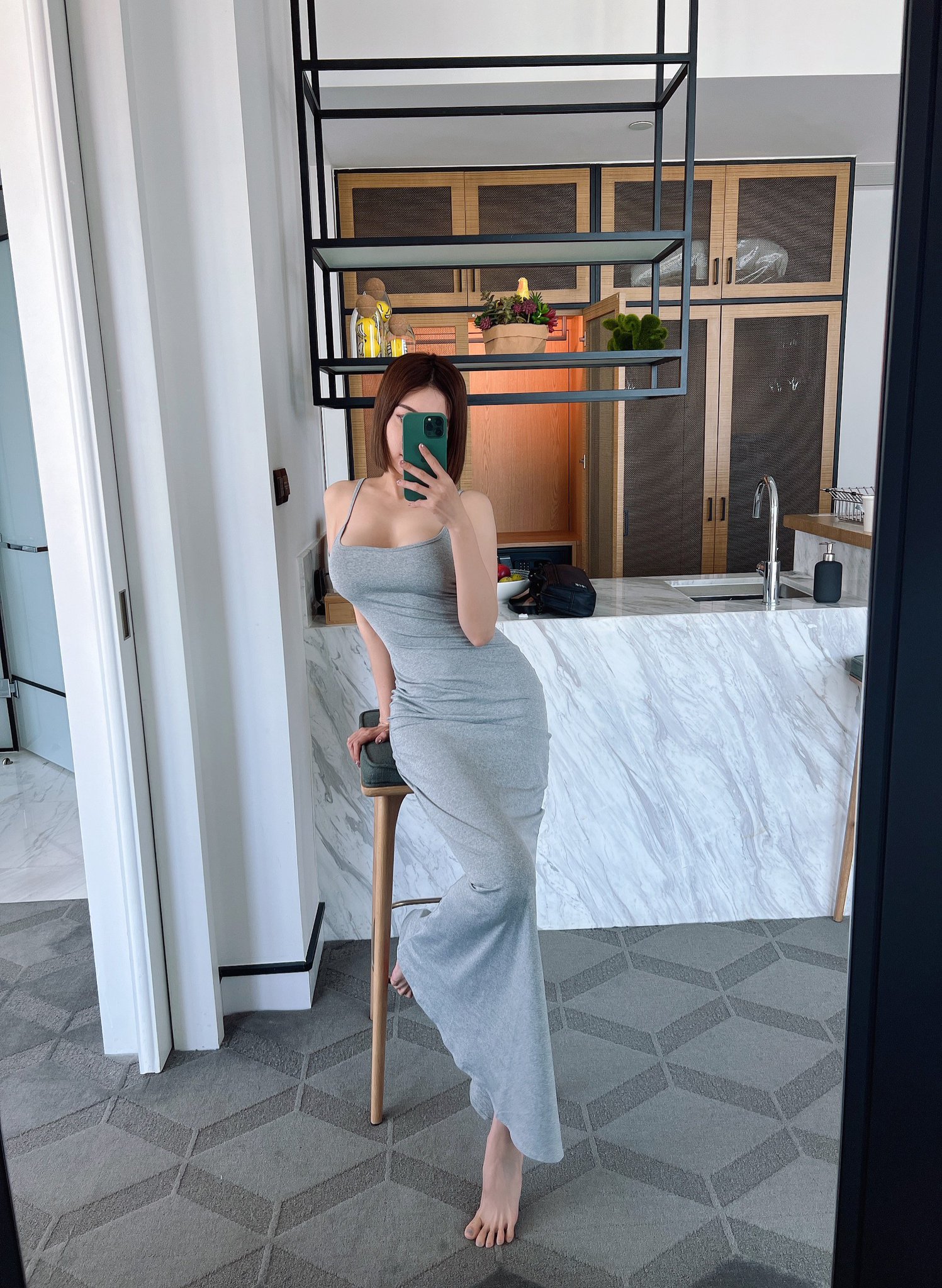 果儿Victoria 性感姿态-推特最新发布