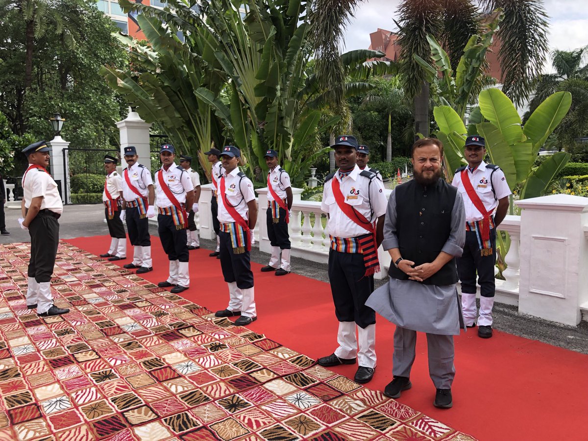zafarsareshwala's tweet photo. To be present at Unfurling of the #NationalFlag 🇮🇳 on the 76th #IndependenceDay #AzadiKa AmritMahotsav is truly a moment of Pride,When we are celebrating 75 glorious years of Independence! Thanks 🙏 @TajHotels for giving me this opportunity https://t.co/qfMzWi52pR