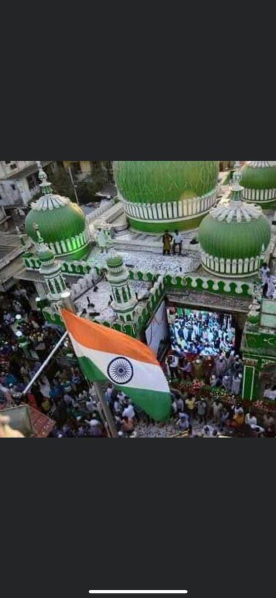 Freedom in the mind, Faith in the heart, Pride in our souls love for nation in our blood. 
#Happy #IndependenceDay2022
#JaiHind
#स्वतंत्रतादिवस
#MahimDargah
#HajiAliDargah
#SuhailKhandwani