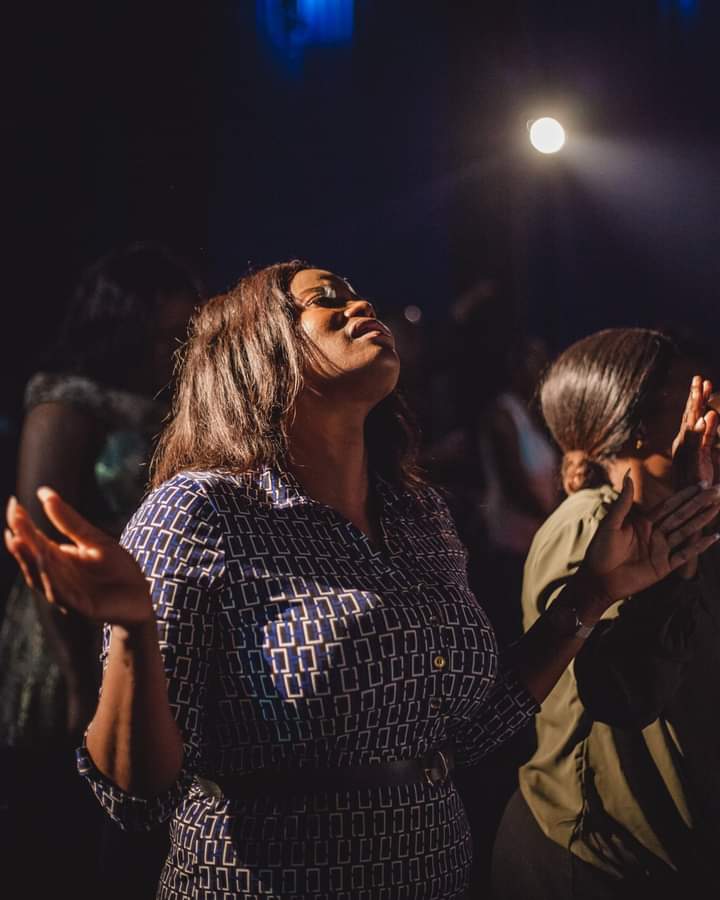 glorychurchww's tweet photo. ''Nothing great is birthed without pain. There is purpose in your pain.''

Jabez was more honorable than his brothers. His mother had named him Jabez, saying, “I gave birth to him in pain.” 1Chronicles 4:9

#theglorychurch
#soundword
#apostlececil https://t.co/bRthoWB6uQ